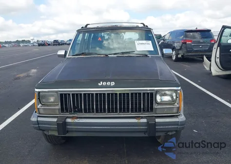 1992 Jeep Cherokee Laredo from USA, damaged, VIN 1J4FJ58S7NL117262